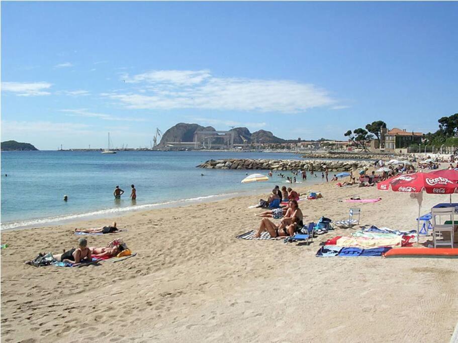 Blue Summer Vibes For 4p, Ac, Balcony, Parking, At 50m, Access -4 *